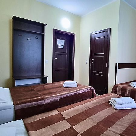 Готель "Валерія" Novoselytsya  Extérieur photo