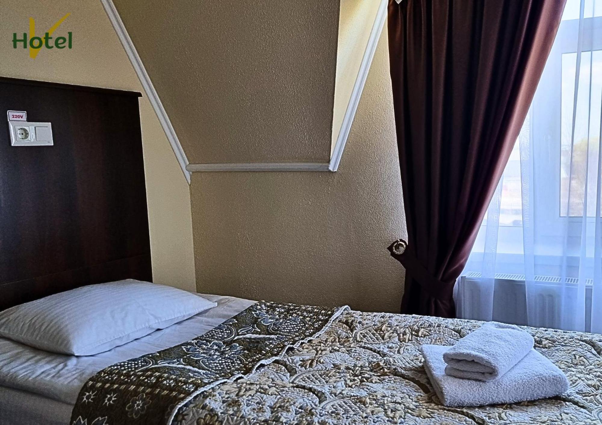 Готель "Валерія" Novoselytsya  Extérieur photo