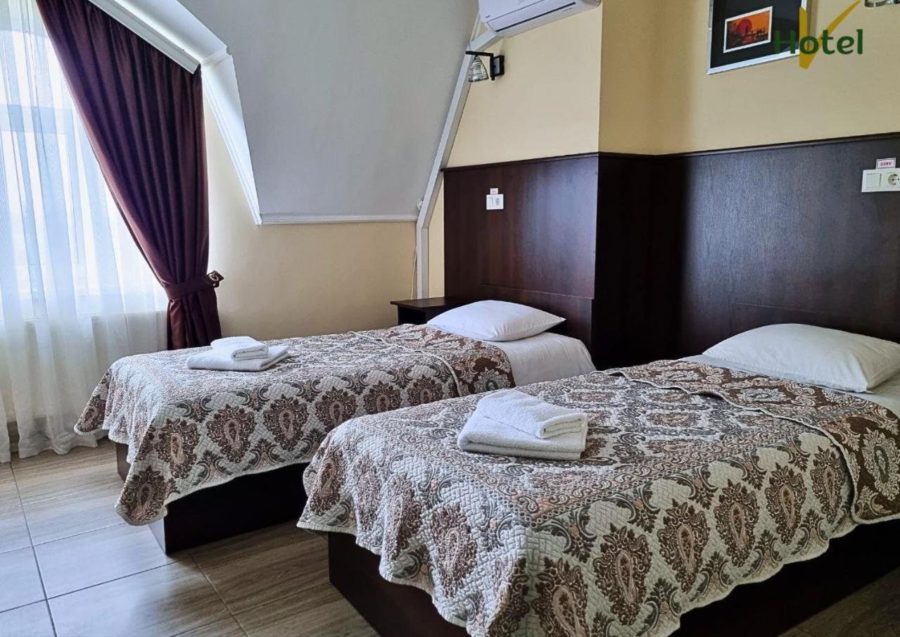 Готель "Валерія" Novoselytsya  Extérieur photo